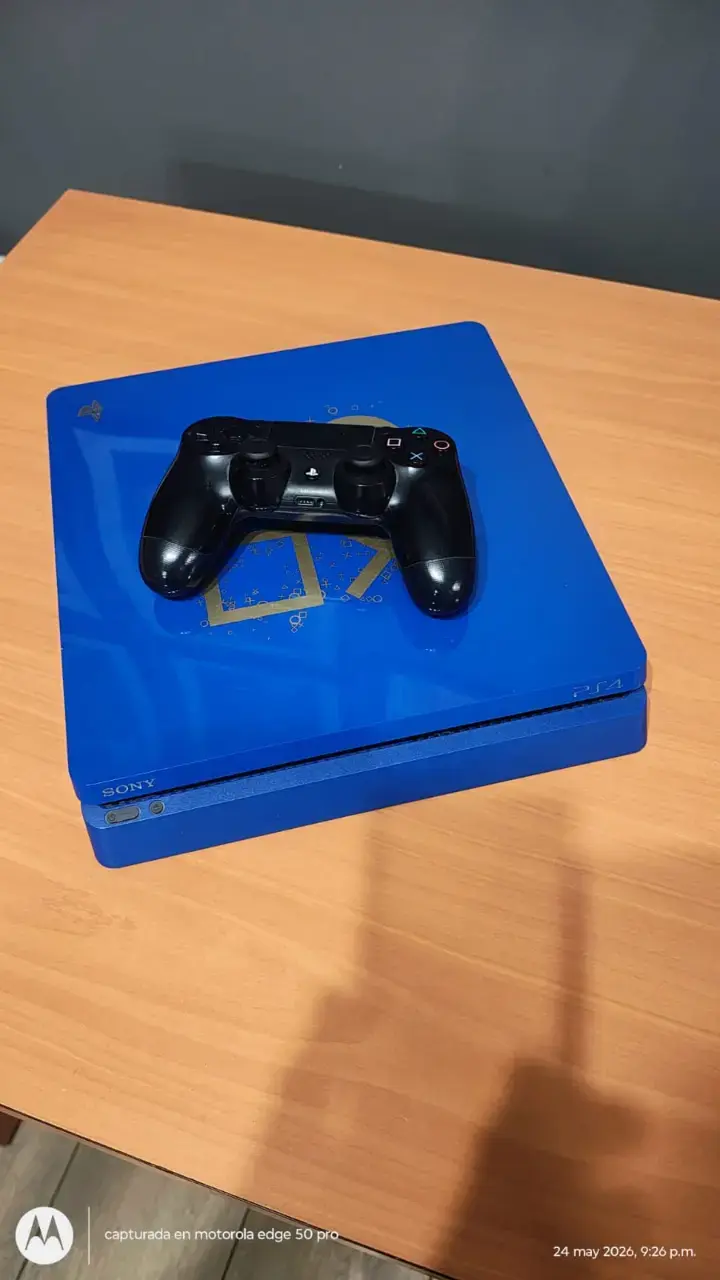Consola PlayStation 4 azul con mando 1 TB