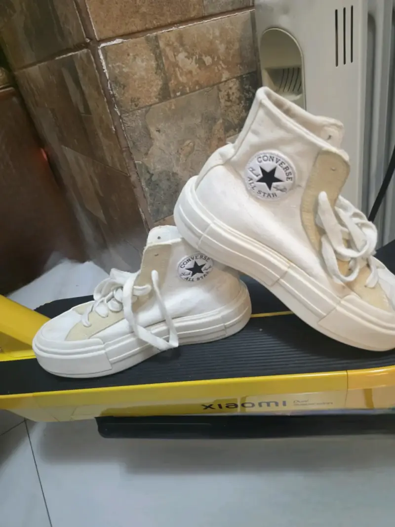 Zapatillas blancas Converse All Star - 3