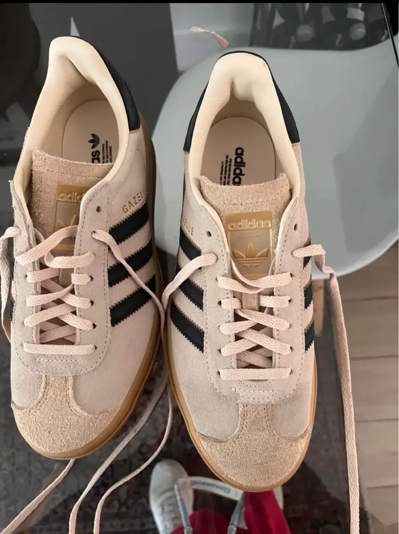 Zapatillas Adidas Gazelle beige - 1