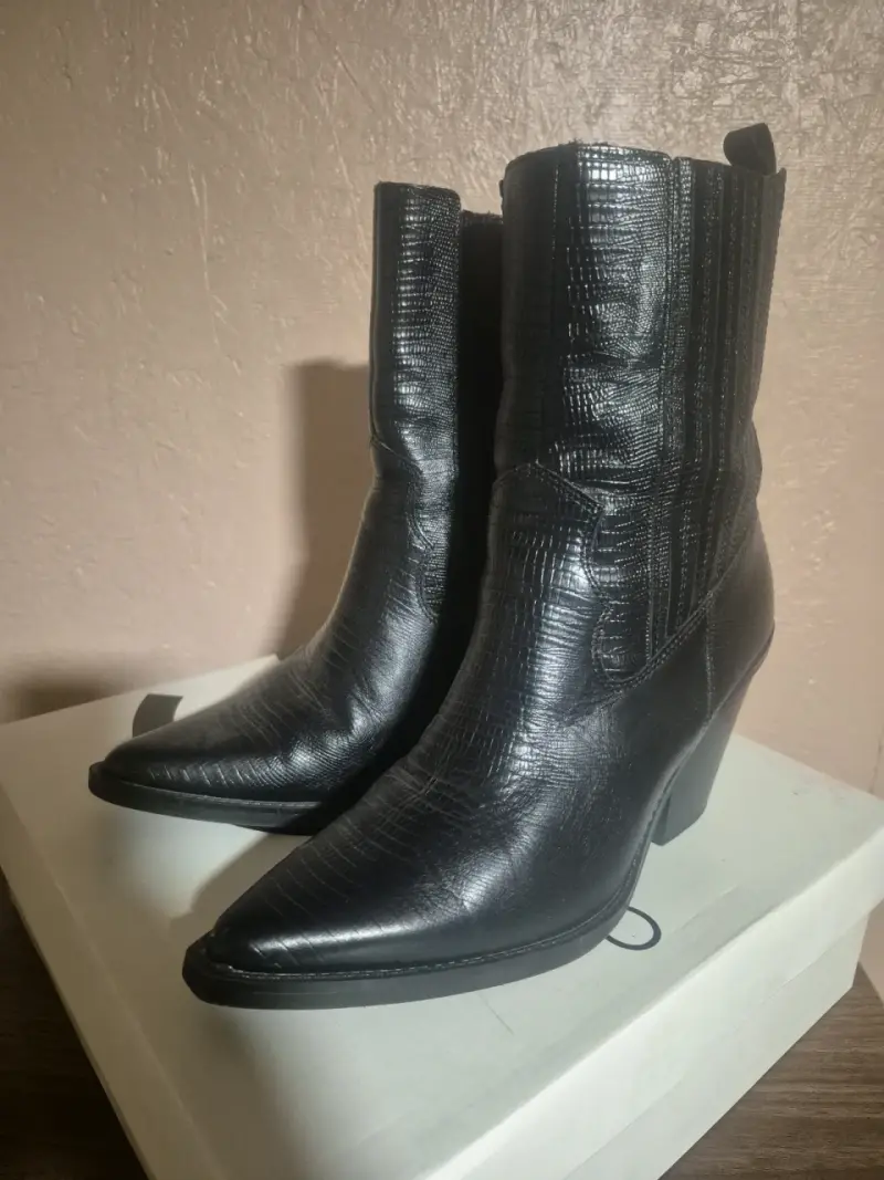 Botines negros de cuero sintético - 4