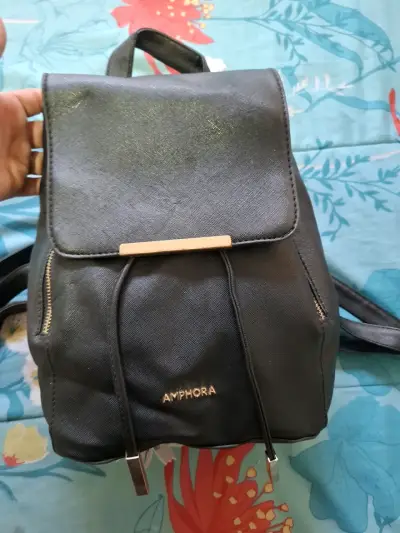 Mochila Amphora negra elegante - miniatura 1