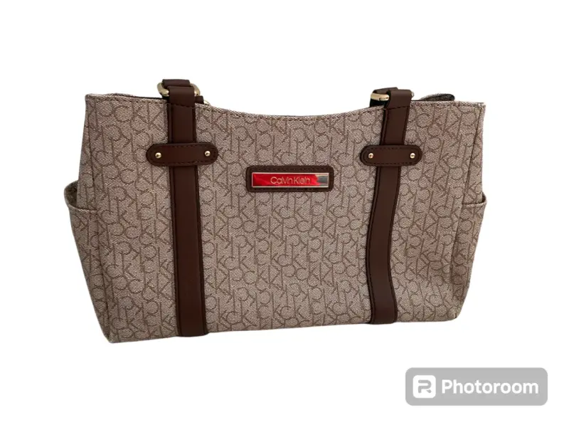Mochila Umbrale, cartera Calvin klein y Tommy Hilf - 4