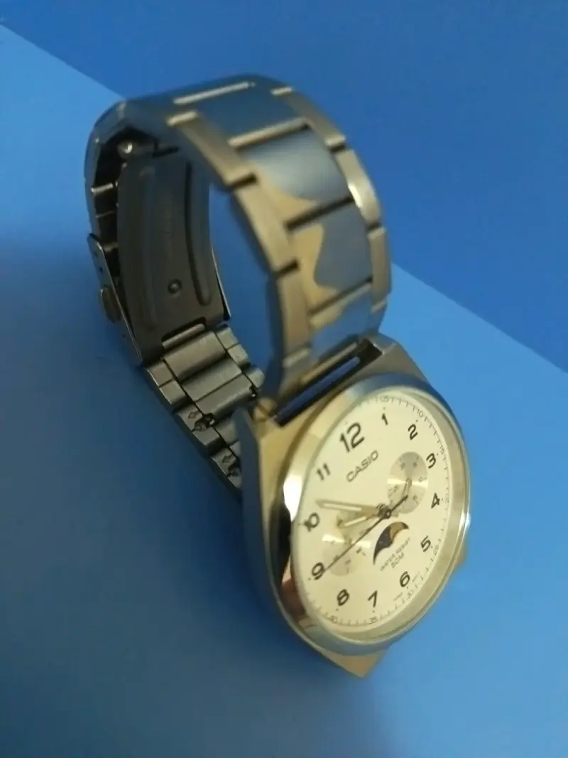 Reloj Casio MTP-M300D con Fase Lunar - 4