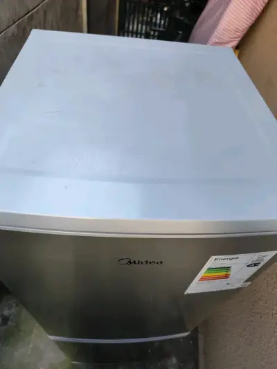 Refrigerador Midea color plata - miniatura 3