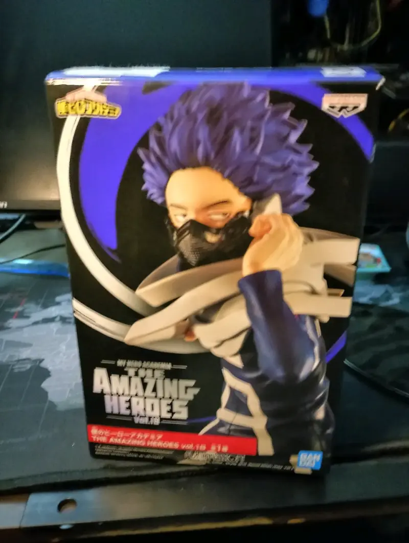 Figura Amazing Heroes Vol. 18 - 1