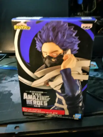 Figura Amazing Heroes Vol. 18 - miniatura 1