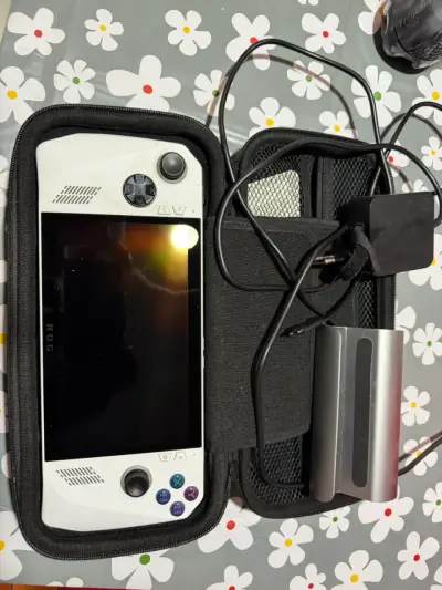 Consola portátil ROG blanca - miniatura 1