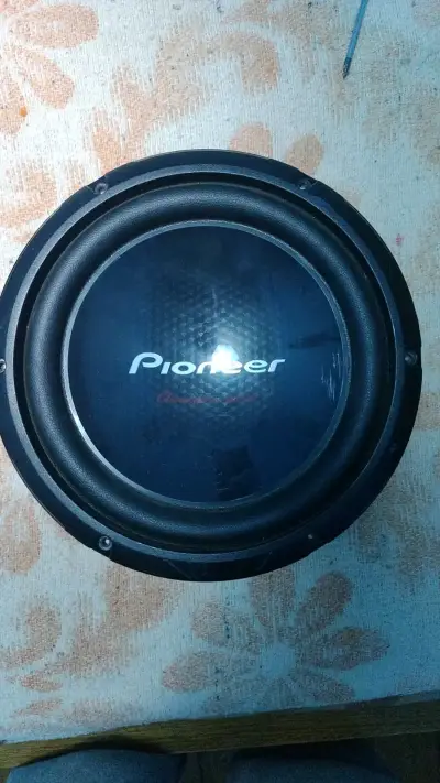 Subwoofer y amplificador Boss - miniatura 3