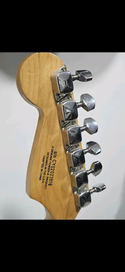 Guitarra eléctrica Squier BulletStrat - miniatura 4