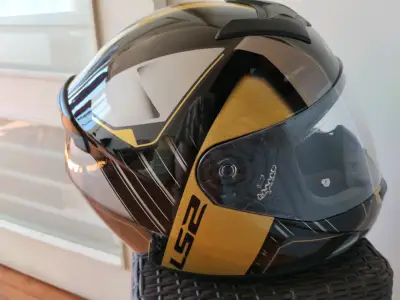 Casco integral LS2 negro y dorado - miniatura 1