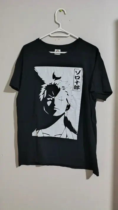 Polera negra one piece zoro talla L - miniatura 2