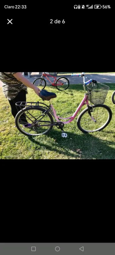 Bicicleta urbana rosa con canasto - miniatura 2