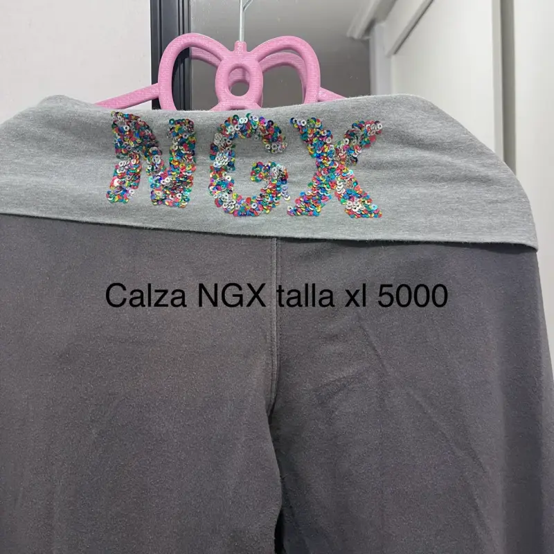 Pantalones deportivos grises con logo - 2