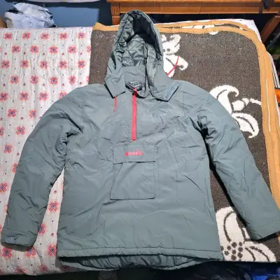 Parka impermeable verde unisex marca diadora - miniatura 1