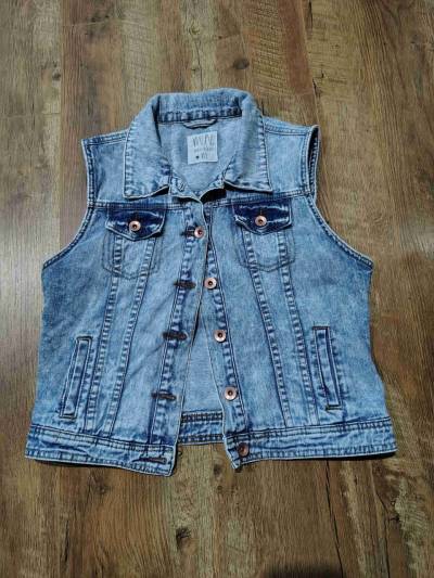 Chaqueta de mezclilla sin mangas - miniatura 1