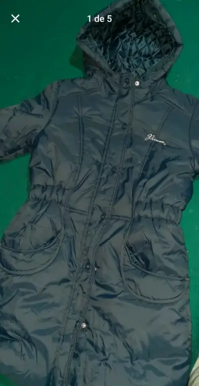 Abrigo negro con capucha para niña talla 14 - miniatura 1