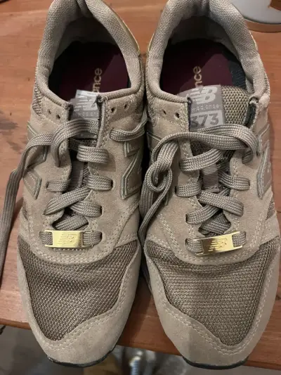 Zapatillas deportivas beige new balance 37 - miniatura 1