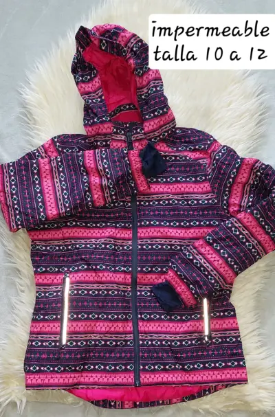 Chaqueta acolchada con capucha - miniatura 3