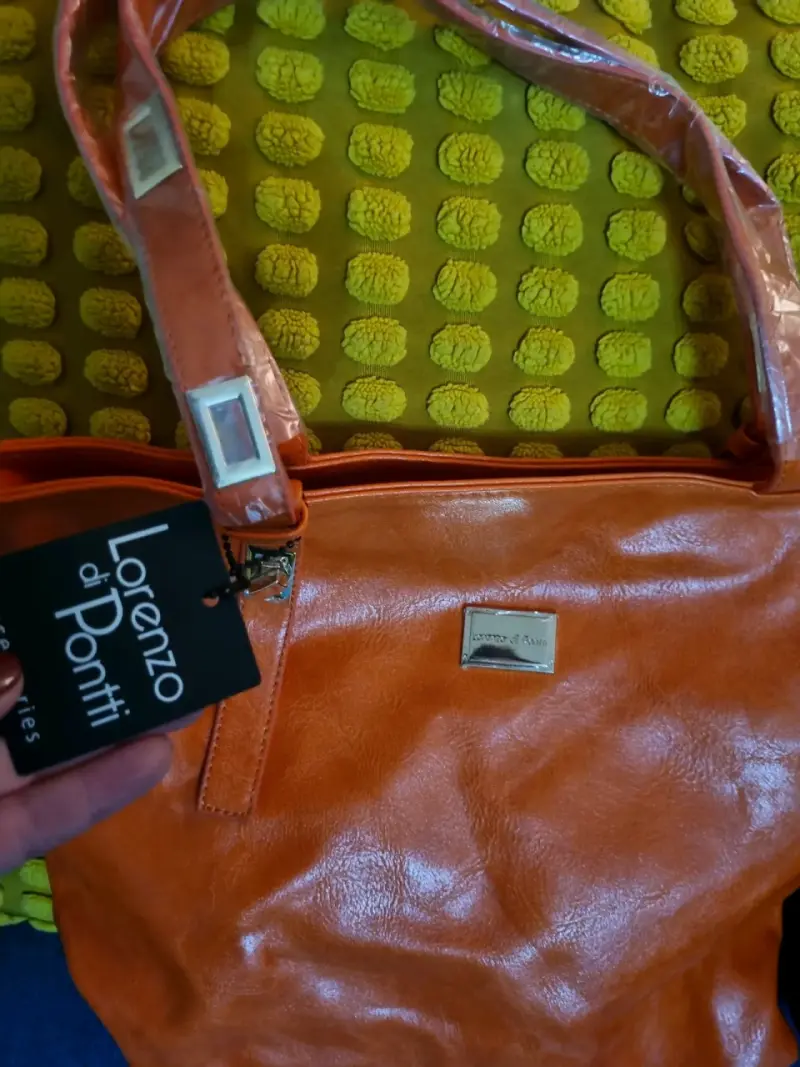 Bolso naranja de cuero sintético - 3