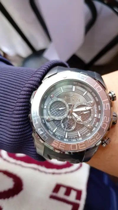 Reloj Festina cronógrafo amarillo - miniatura 2