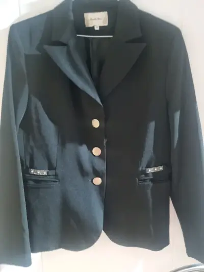 Blazer negro con botones dorados - miniatura 3