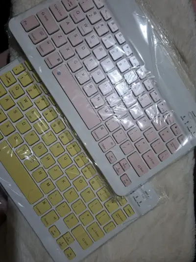 Teclados inalámbricos coloridos - miniatura 2
