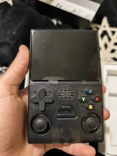 Consola portátil negra - miniatura 1