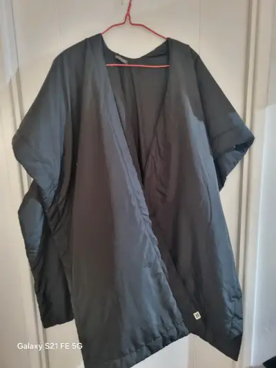 Chaqueta larga negra Formentera - miniatura 1