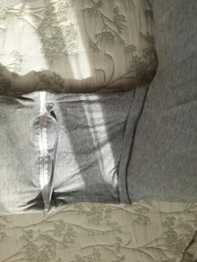 Almohada de embarazo gris - miniatura 2