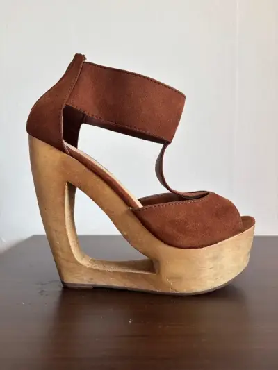 Sandalias taco alto color marrón - miniatura 3
