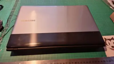 Samsung Ultrabook 13" - Windows 10 - Ideal Estudia - miniatura 2