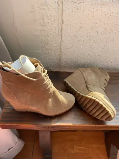 Botines de gamuza beige - miniatura 2
