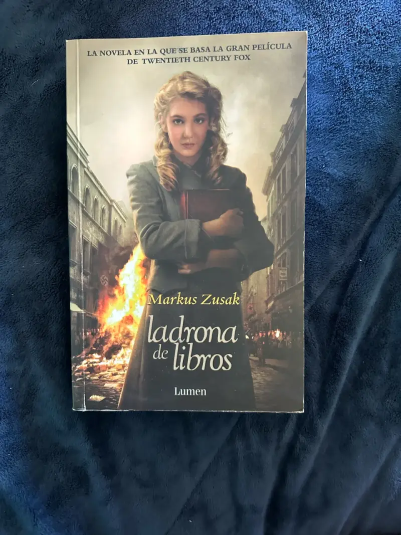 Libro 'Ladrona de Libros' Markus Zusak - 1