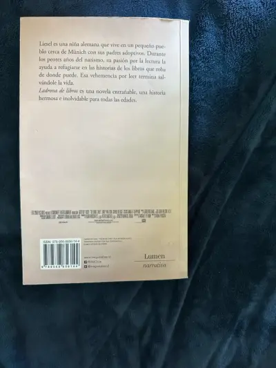 Libro 'Ladrona de Libros' Markus Zusak - miniatura 2