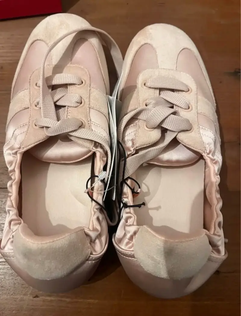Zapatillas rosas suaves GU - 1