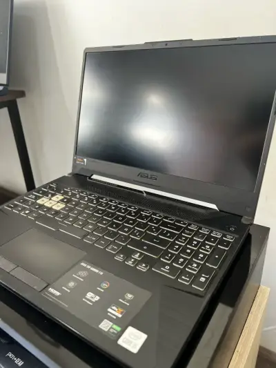 Notbook Gamer Asus f15 - miniatura 3