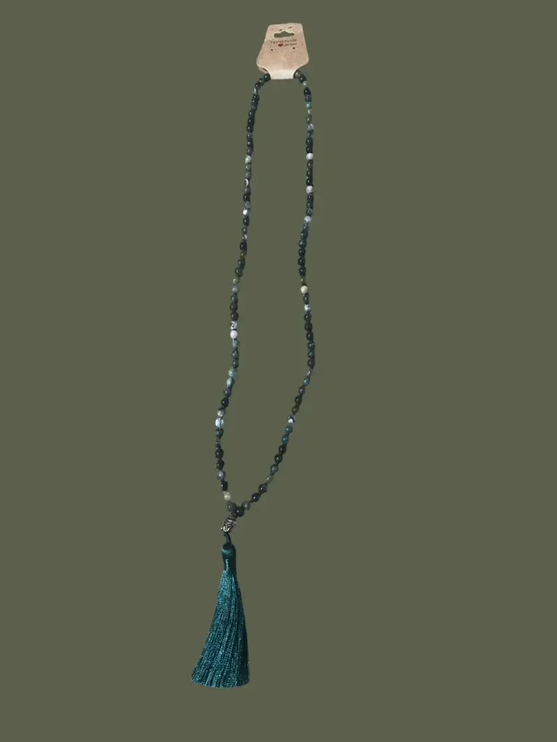 Collar piedras energeticas y borla