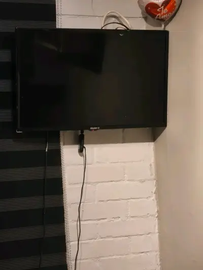 Televisor LED - miniatura 3