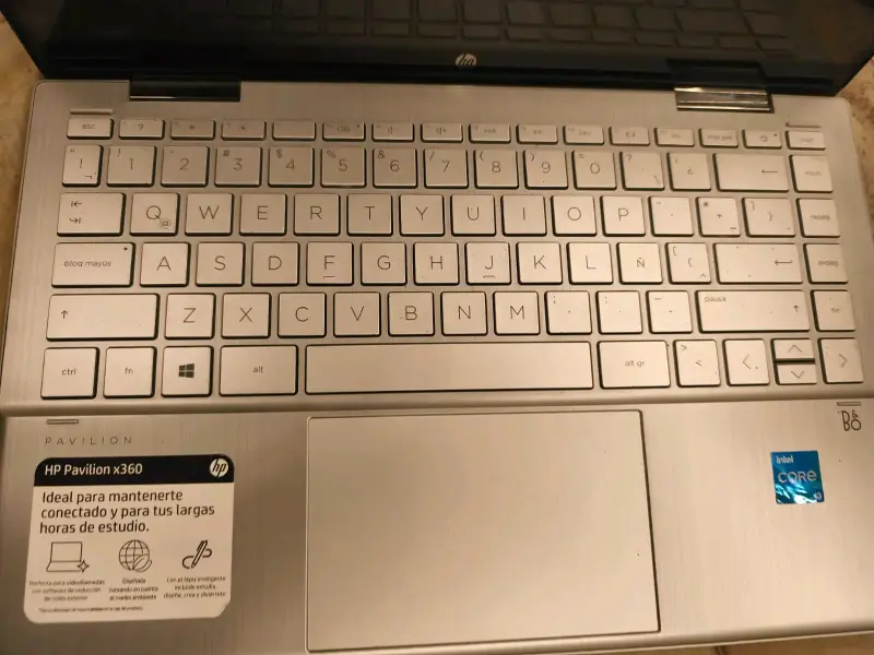 Notebook HP plateado - 5