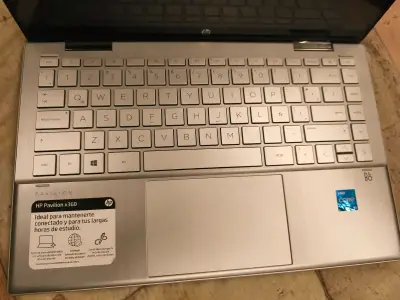 Notebook HP plateado - miniatura 6