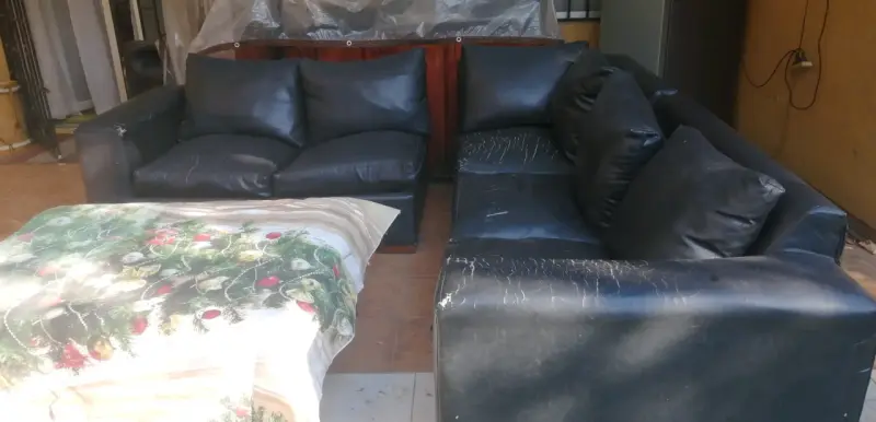 Sofá esquinero negro - 2