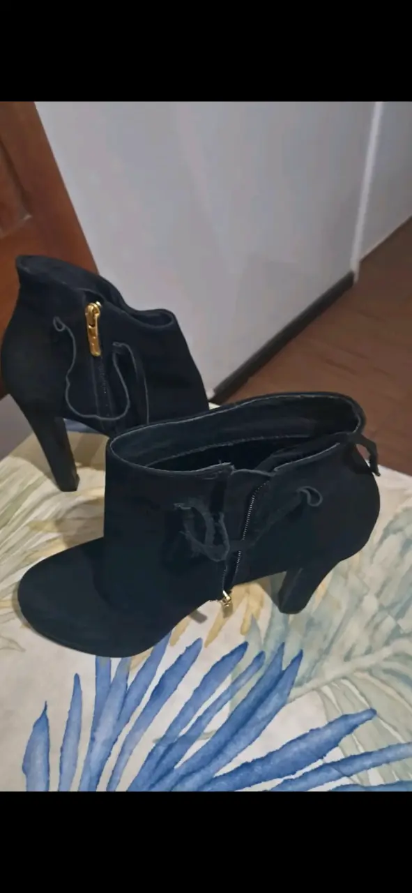 Botines negros con tacón - 2