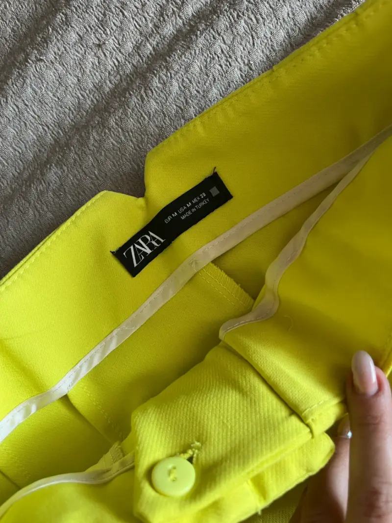Pantalón amarillo neón elegante - 3