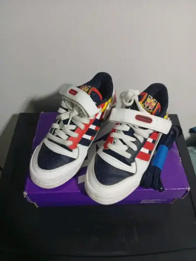 Zapatillas Adidas coloridas - miniatura 1