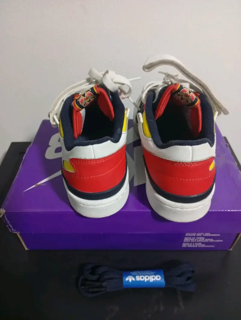 Zapatillas Adidas coloridas - 3