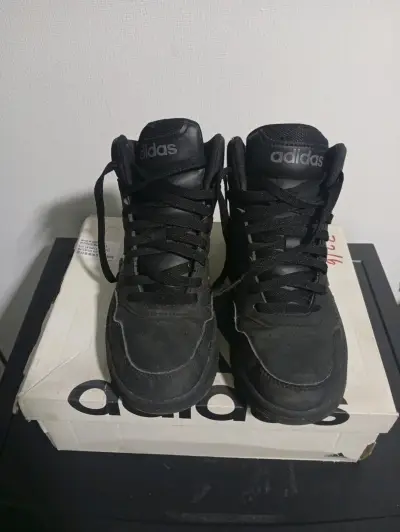 Zapatillas negras Adidas - miniatura 1