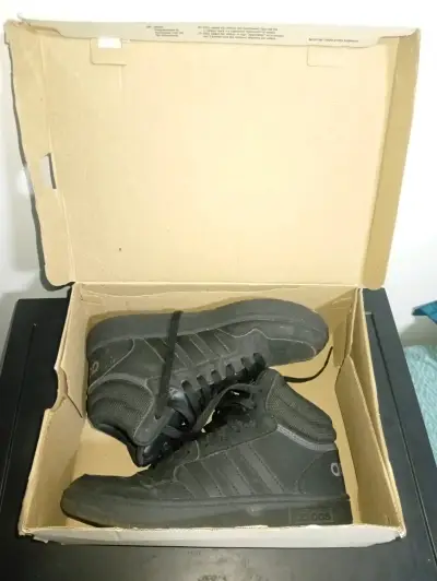 Zapatillas negras Adidas - miniatura 4
