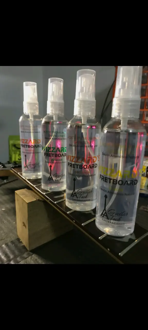 Aceite limpiador para diapasones
