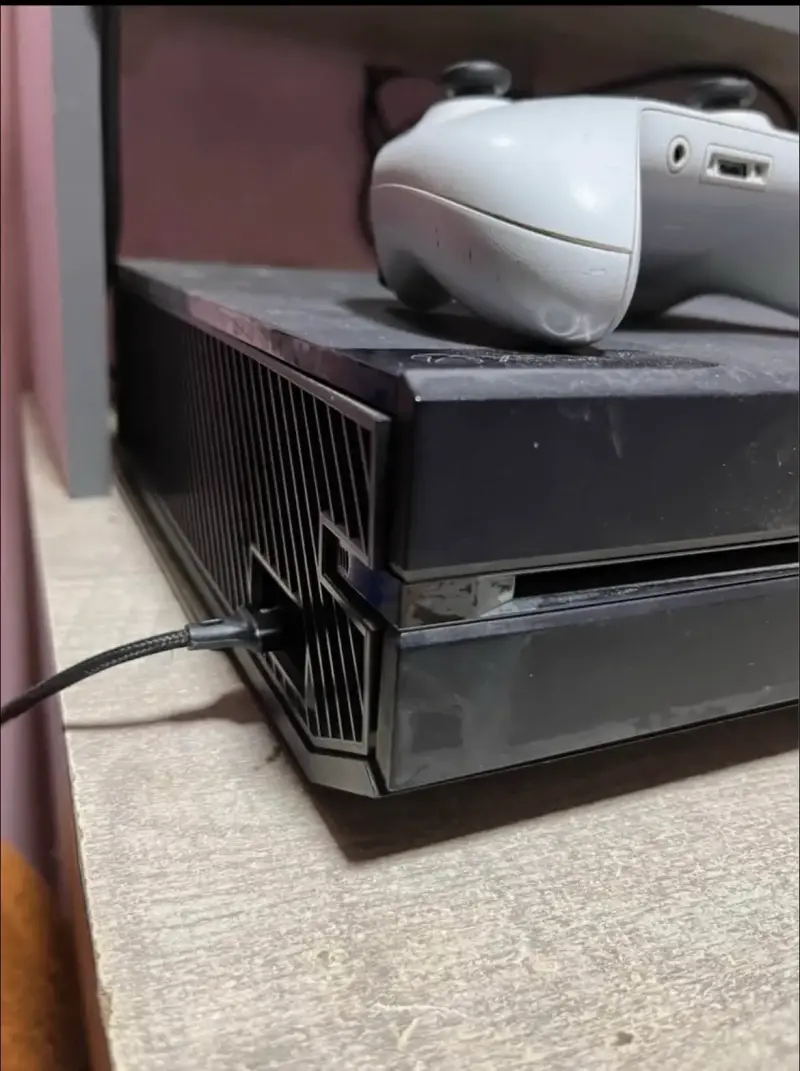 Consola de videojuegos en buen estado - 1