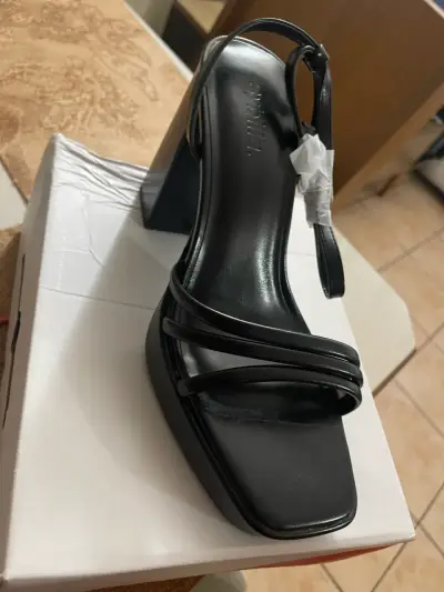 Sandalias negras de plataforma - miniatura 3